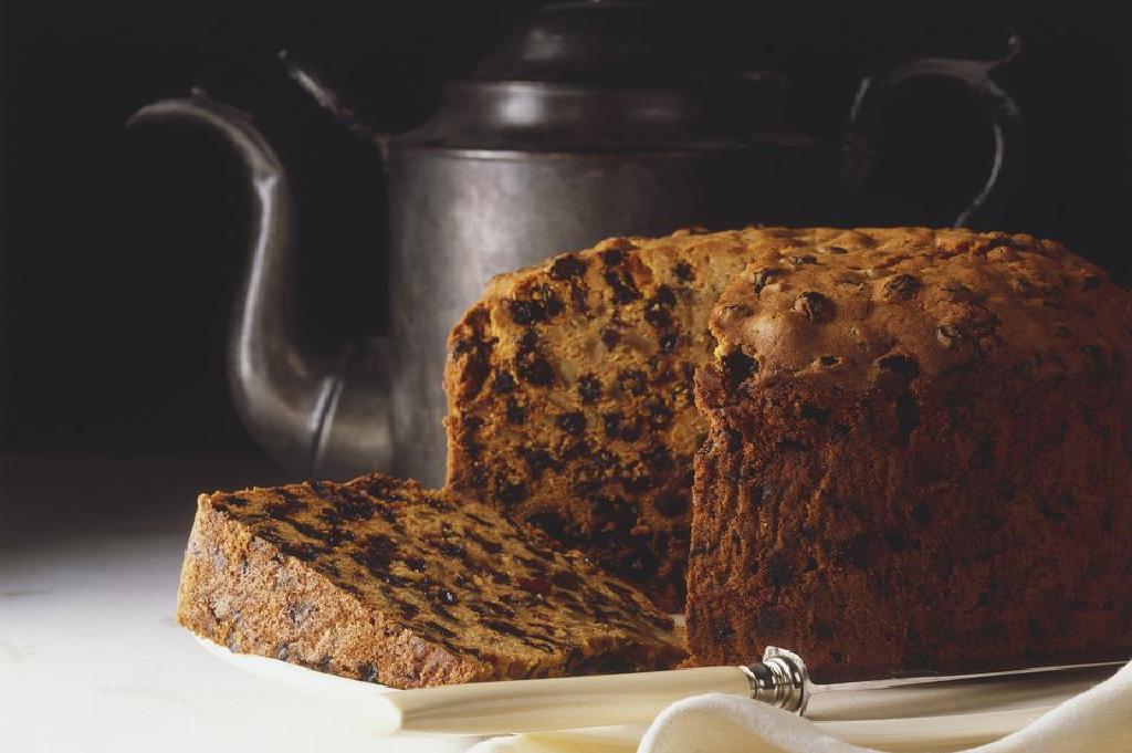 伝統的な英国のフルーツケーキのレシピ