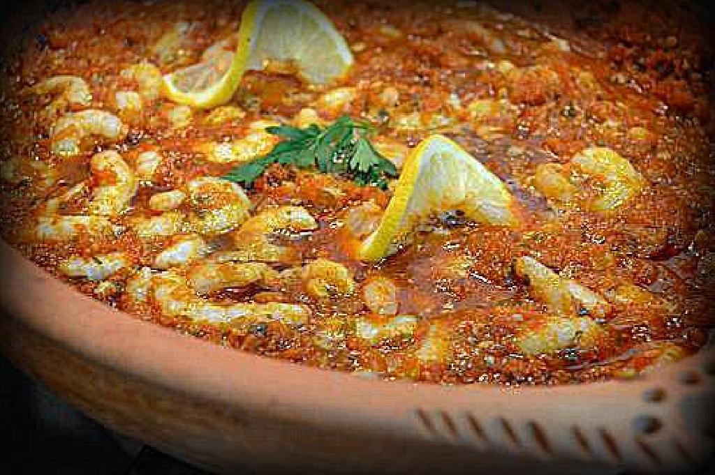 Tajine di gamberi e pomodoro marocchina