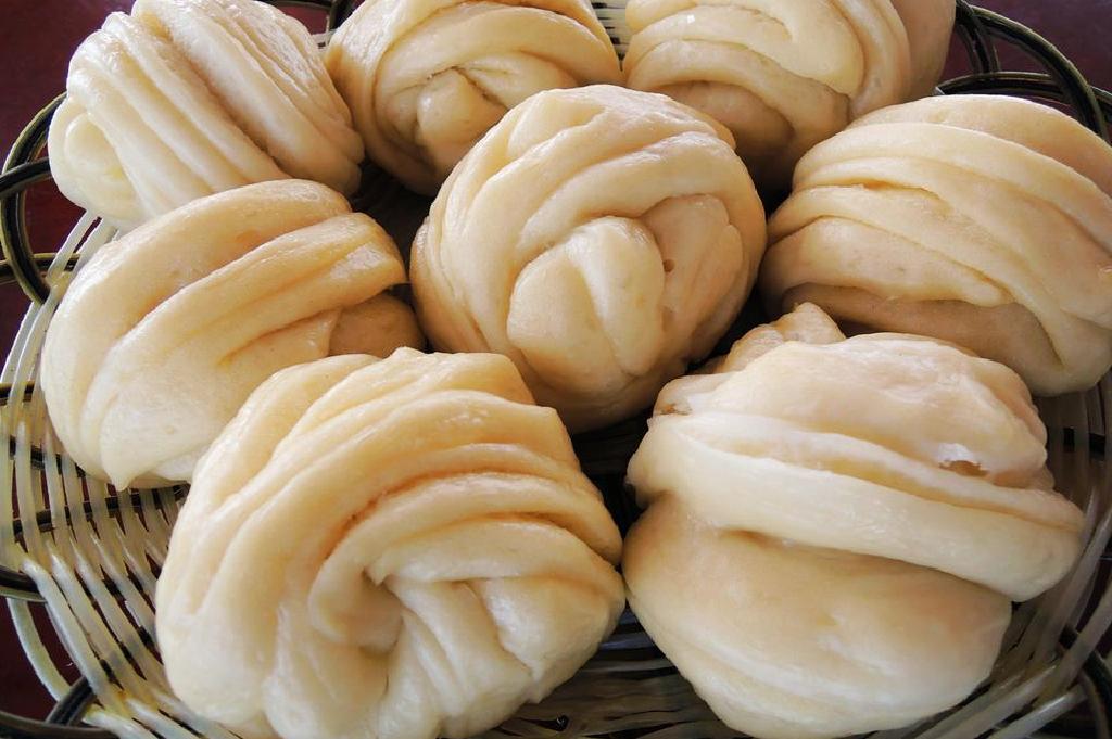 蒸し中国のおいしいパンの生地のレシピ