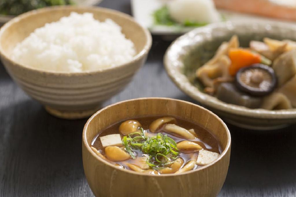 Recette De Soupe Au Miso Et Aux Legumes Du Japon Vegan